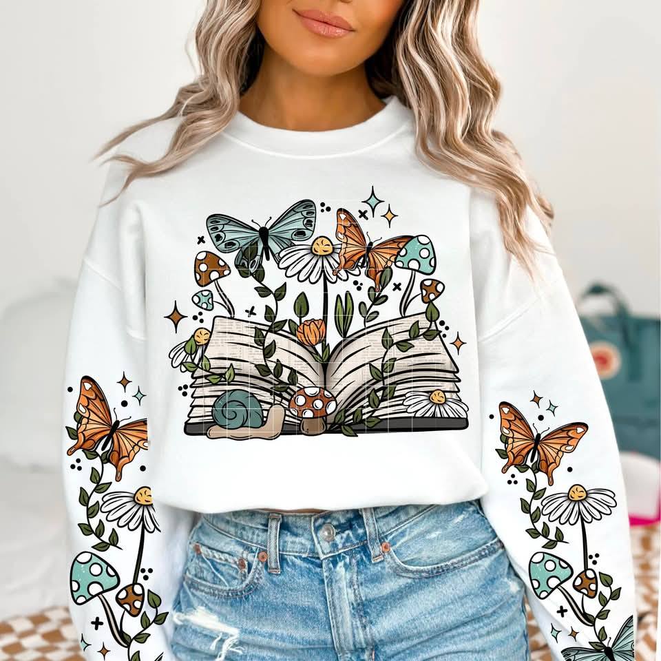 COTTAGE BOOK SWEATSHIRT W/ SLEEVE PRINT