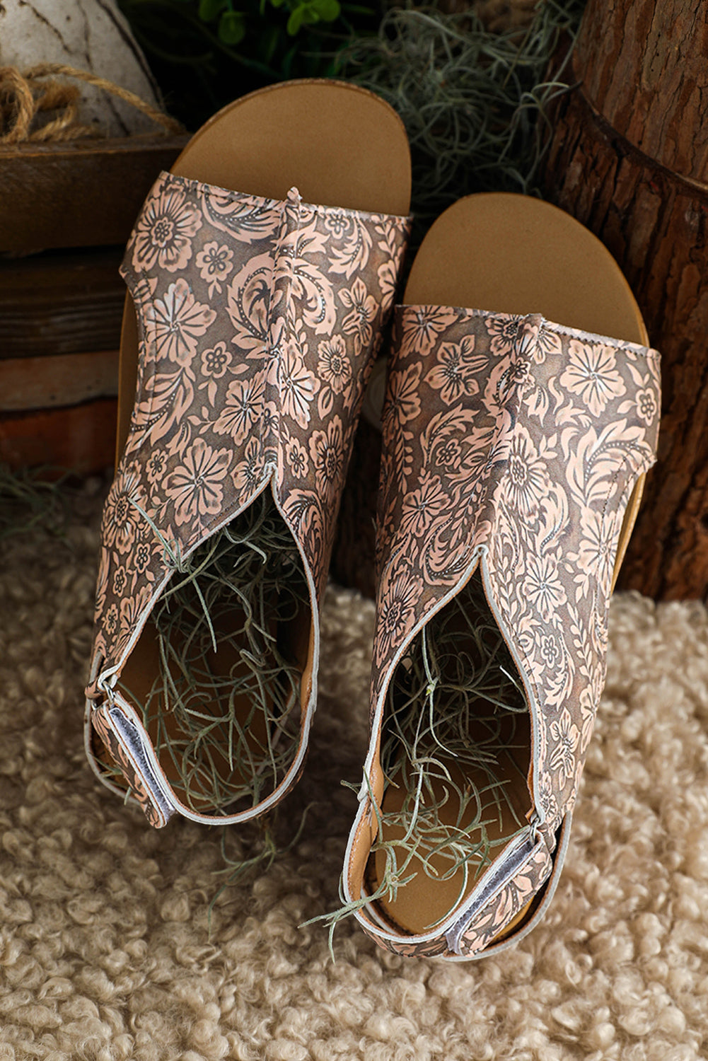 Vintage Floral Hollowed Platform Sandals