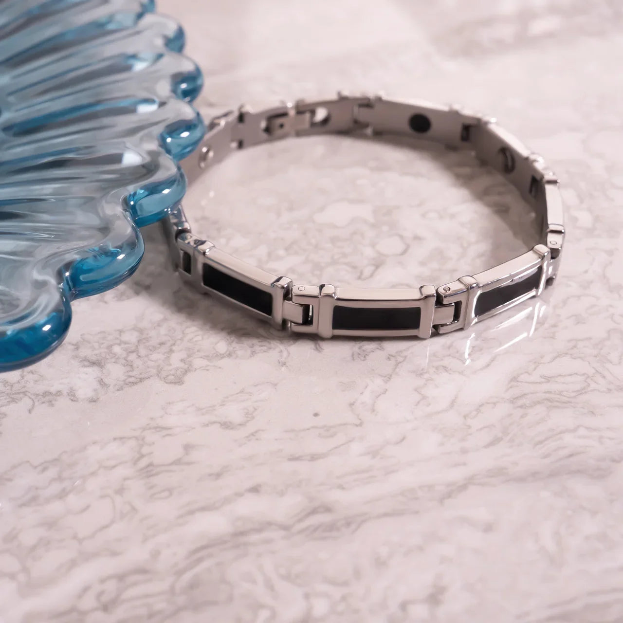 BLACK ENAMEL STAINLESS STEEL MAGNETIC BRACELET