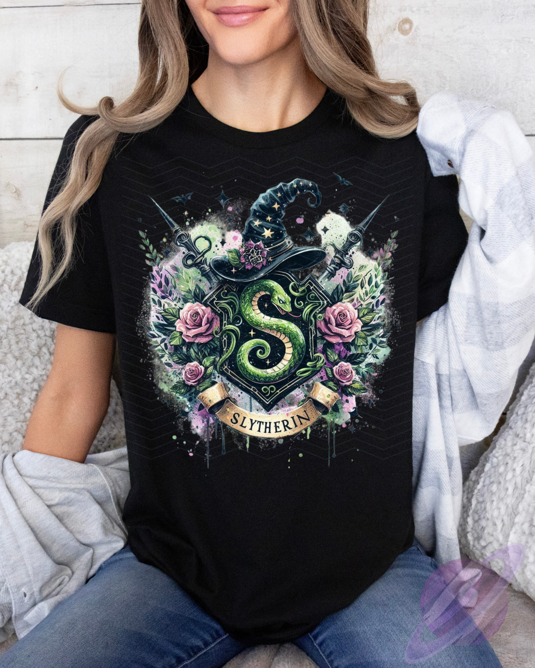 FLORAL SLITHER TEE